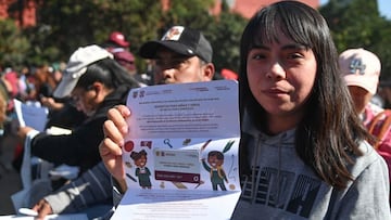 Conoce quiénes serán los estudiantes que no recibirán el pago de agosto de Mi Beca para Empezar 2025 para Útiles y Uniformes escolares.