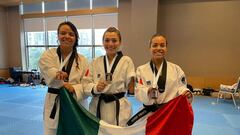 Jessica García, Claudia Romero y Fernanda Vargas, para-taekwondoínas mexicanas, ganadoras de medallas en el Abierto Internacional de Turquía.
