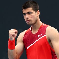 Alcaraz arranca firme en su segundo Open de Australia