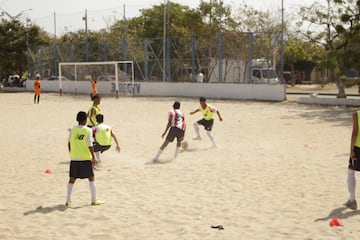 La cancha Simón Bolívar, formadora de los nuevos cracks del fútbol colombiano