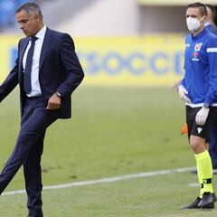 Cinco derrotas en seis encuentros con José Gomes