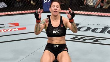 Cris Cyborg noquea a Yana Kunitskaya en el combate estelar del UFC 222