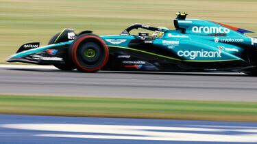 Fernando Alonso durante la clasificación del Gran Premio de Gran Bretaña de la Fórmula 1.
