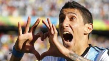 Di Mar&iacute;a celebra su gol a Suiza en el Mundial.