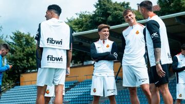 Jugadores del Real Mallorca en Kufstein, previa partido amistoso de pretemporada.