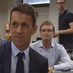 Planes: "Buscamos un delantero, independientemente de lo que pase con Suárez"