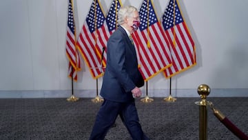 Senate Majority Leader Mitch McConnell arrives to a luncheon on Capitol Hill in Washington, U.S. July 23, 2020. REUTERS/Erin Scott