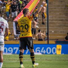 Presidente del Barcelona respondió al interés de la U por Rivero