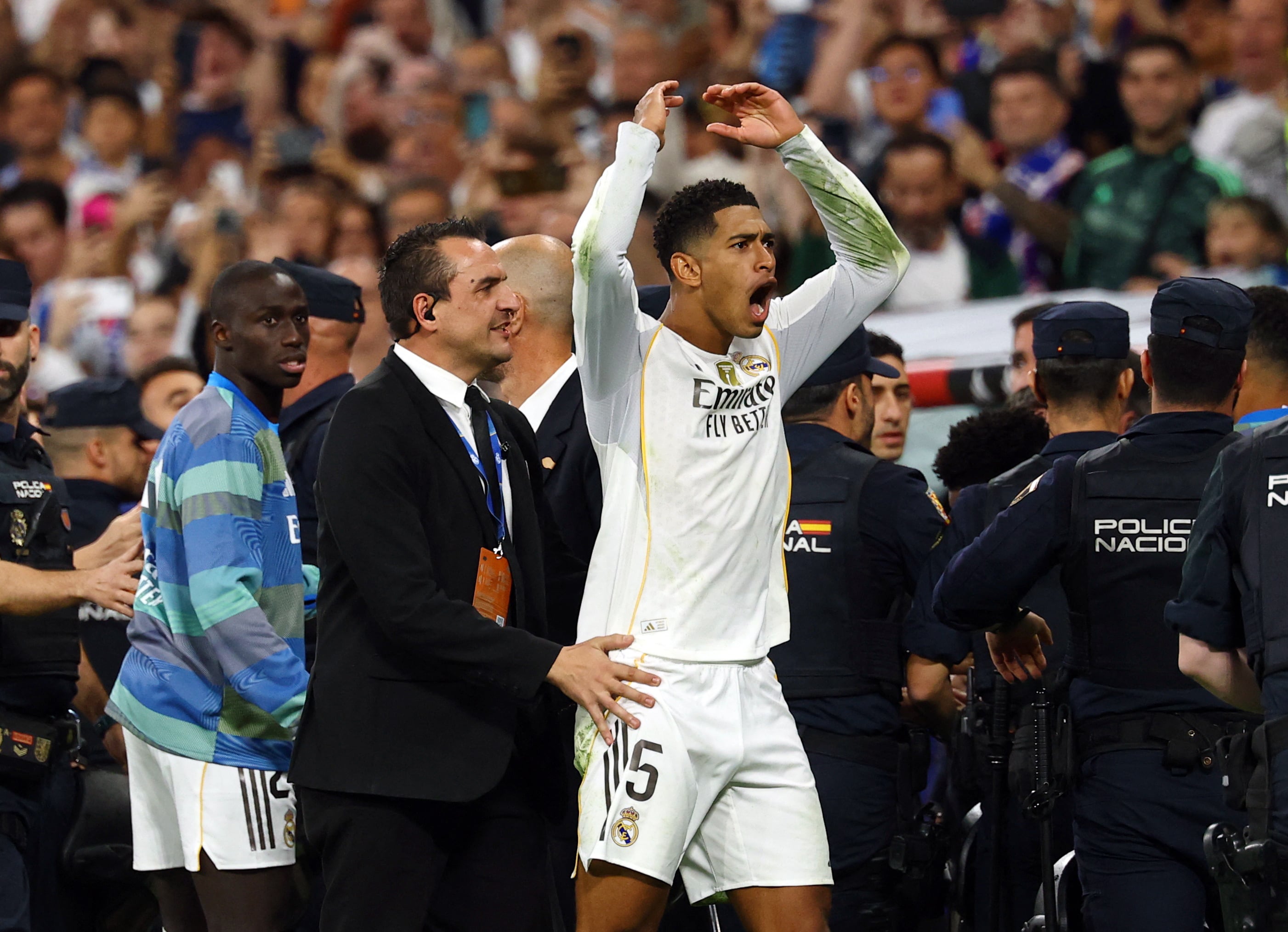 بيلينجهام يرد على تصريحات لامين يامال بعد فوز ريال مدريد على برشلونة في الكلاسيكو