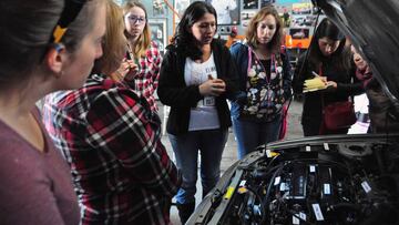 Primera edición de clínica mecánica básica para mujeres