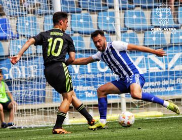 Sergio Arribas y David Morante en el Talavera-Castilla del grupo 1 de Primera Federación.