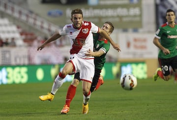 Jugó en el Real Madrid dos temporadas: la 2012-13 y la 2013-14. Defendió la camiseta del Rayo Vallecano entre el 2014 y el 2017.