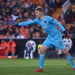 El PSG pagará 20M€ por Safonov