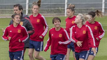 Mapi Le&oacute;n cumpli&oacute; ayer 24 a&ntilde;os y lo celebr&oacute; en plena concentraci&oacute;n: &quot;El mejor regalo es estar aqu&iacute; con la Selecci&oacute;n en un Mundial&quot;. 