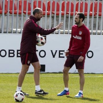En el entrenamiento, Simeone dio pistas de los posibles titulares ante el Deportivo. 
