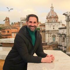 Un periodista italiano encuentra vivo a un niño cuya desaparición fue a cubrir