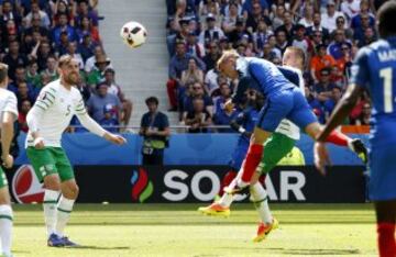 Gol de Griezmann que hace el 1-1 contra Irlanda.