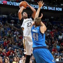 Los Pelicans se estrenan, pero Anthony Davis da el susto
