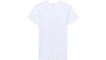 ¿Quién dijo frío? Esta camiseta térmica con cuello de pico de Abanderado es tan cálida como discreta