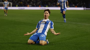 Los cinco goles de Mario Soriano ya han dado de forma directa siete puntos al Deportivo.