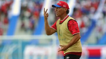 Luego de su salida de San Lorenzo, el exentrenador de Olimpia fue cuestionado sobre la posibilidad de tomar las riendas de alguna de las selecciones interesadas en sus servicios.