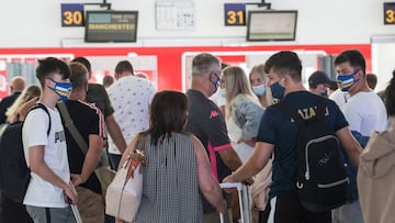 Reino Unido desaconseja ahora viajar a las Islas Canarias y
Baleares