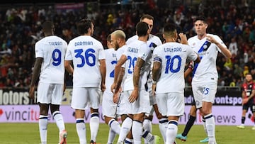 Juan Cuadrado juega en la victoria de Inter ante Cagliari.