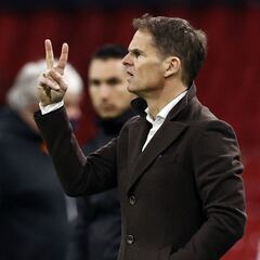 Holanda hace siete y De Boer raja de Gibraltar