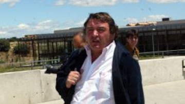 Jesús Paredes firmó y ya dirigió ayer su primera sesión