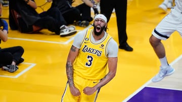Anthony Davis extiende su contrato con Lakers tres años más