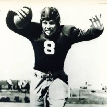 Un quarterback que dej車 la NFL para hacerse agente del FBI