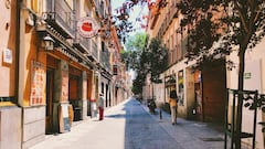 Calle de Madrid. Foto de Alex Vasey en Unsplash