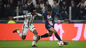 Juventus cae con PSG, pero salva su pase a Europa League