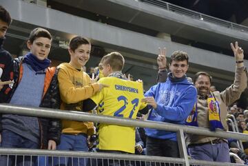 Un aficionado, con la camiseta de Cheryshev.