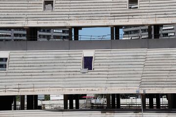 Así se encuentra el que será el nuevo estadio del Valencia Club de Fútbol. Las obras llevan trece años paradas.