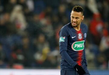 Paris St Germain's Neymar grimaces at Parc des Princes.