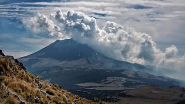 Volcán Popocatépetl: 13 exhalaciones y semáforo amarillo