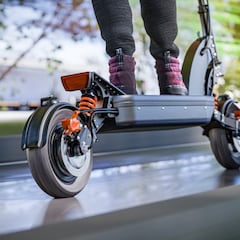 ¿Qué patinetes eléctricos ha prohibido Almeida en Madrid y cuáles sí se pueden usar?