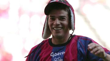 Cómo olvidar cuando el chileno anotaba goles con la camiseta del Atlante y sacaba las gorras del Chavo