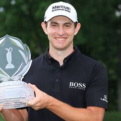 Cantlay se lleva el Memorial tras la descalificación de Rahm