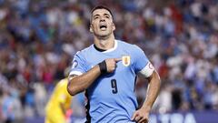 Suárez agiganta su leyenda con Uruguay