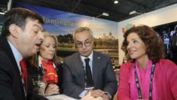 Ana Botella junto al presidente de la candidatura Madrid 2020, Alejandro Blanco, y la medallista ol&iacute;mpica e integrante de la candidatura, Teresa Zabel, durante la convenci&oacute;n anual de federaciones deportivas Sportaccord.