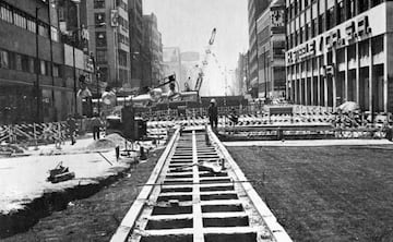 Así fueron los comienzos de la construcción del transporte colectivo en el año 1969.