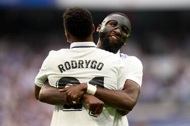 Aprobados y suspensos del Madrid en el Cl¨¢sico: un canto coral casi perfecto