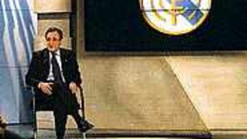 La asamblea general ordinaria del Real Madrid comenzará con la lectura del informe anual del presidente del club correspondiente a la campaña 2000-2001.