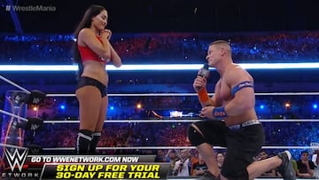John Cena propuso matrimonio a su novia sobre el ring