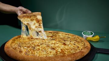 Papa Johns celebra 15 años en Chile con el lanzamiento de sus nuevas especialidades Churrasco Luco y Pollo Luco