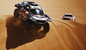 Carlos Sainz of Spain y Lucas Cruz.