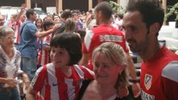 Llegada del Atlético de Madrid a su hotel en Burgo de Osma.