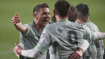 Joaquín celebra el tanto de Miranda.